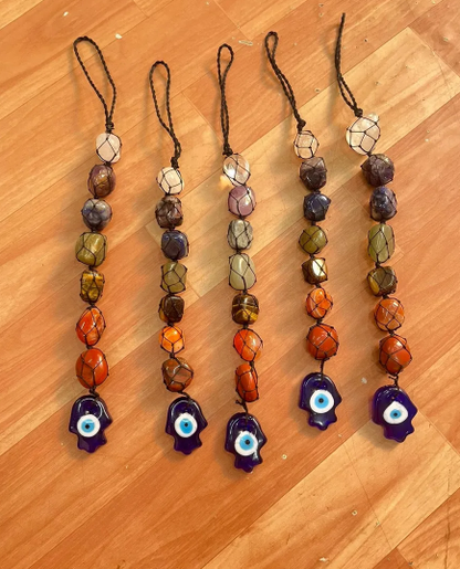 Hanger Colgante de Chakras con Ojo Turco: Equilibrio y Protección