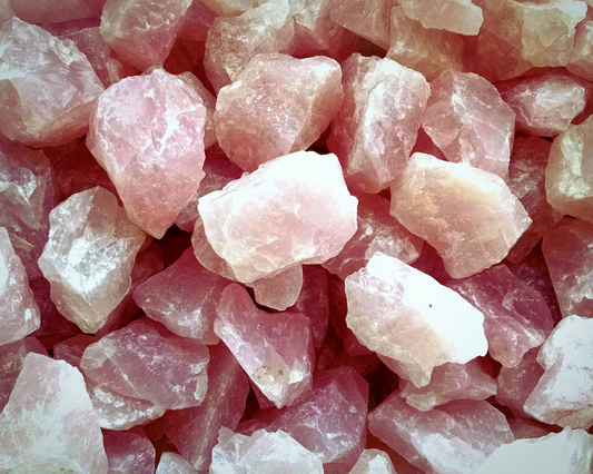 Cuarzo Rosa en Bruto - La Piedra del Amor Universal (4-6 cm)